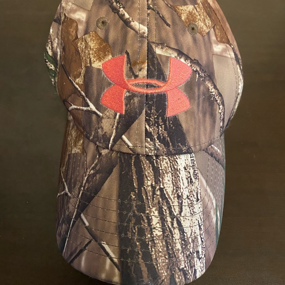 Under Armour Real Tree Camo Hat.